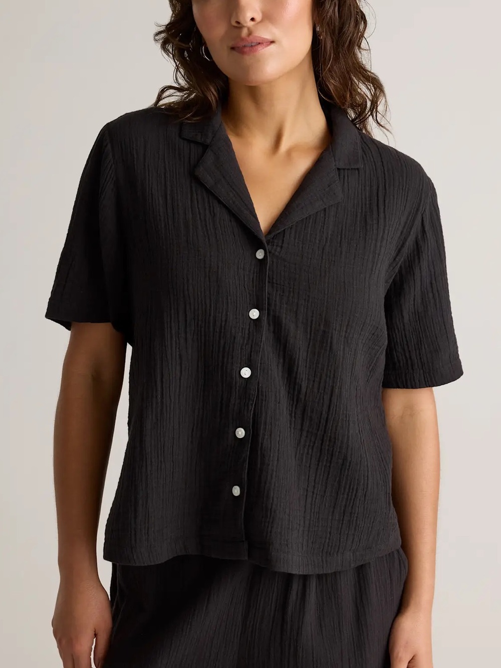Quince 100% Organic Cotton Gauze Short Sleeve Shirt Black Size L